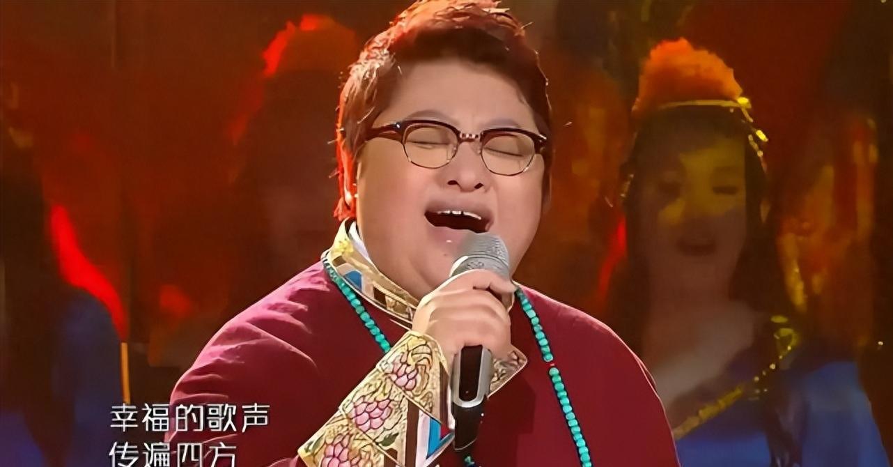 捐款50000韩红基金会,捐款100万助力抗洪明星