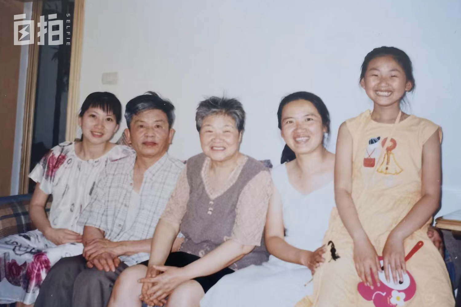 我，美国名校毕业，辞去白领工作，靠当群演养活自己