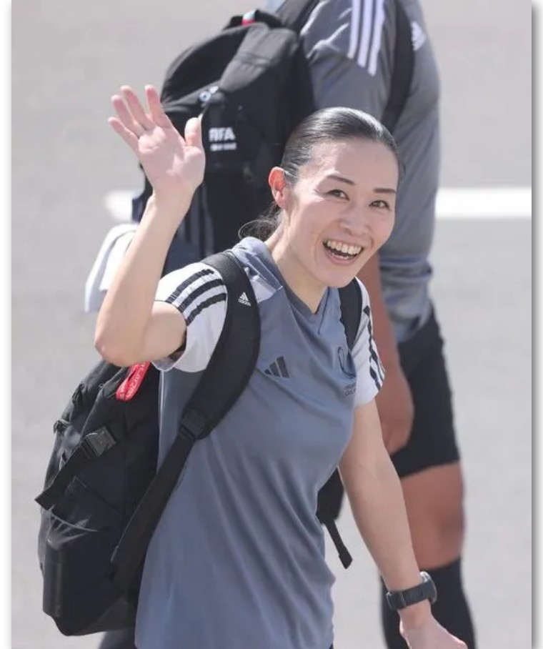 女裁判首次执法,日本女主裁