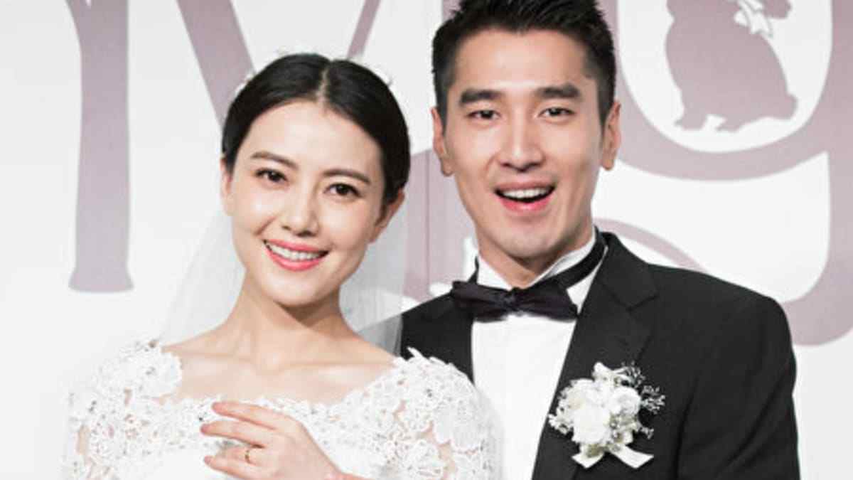 女星高圆圆赚了一个亿,国民女神高圆圆40岁生日