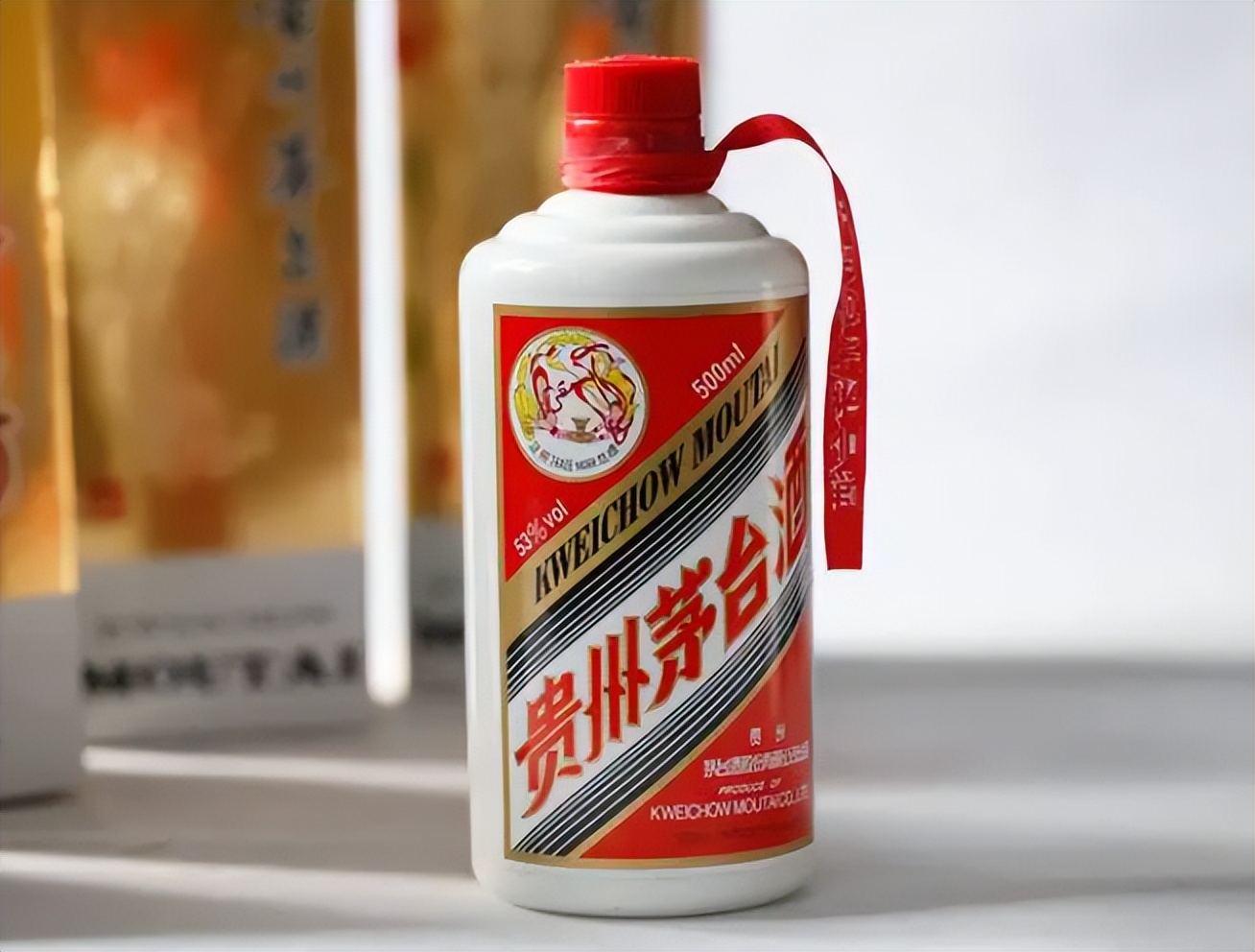 茅台送的小杯干啥用,买茅台送的小酒杯值多少钱