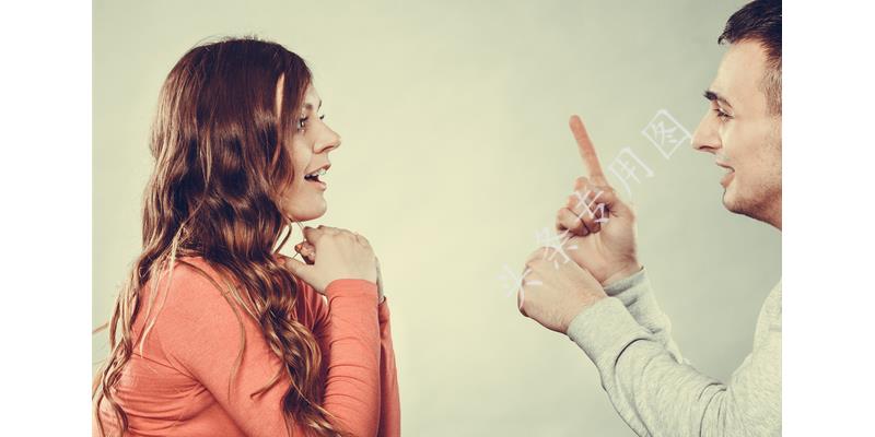 岳母生日我承包一切费用，为一只螃蟹看出亲疏有别，毁了生日宴