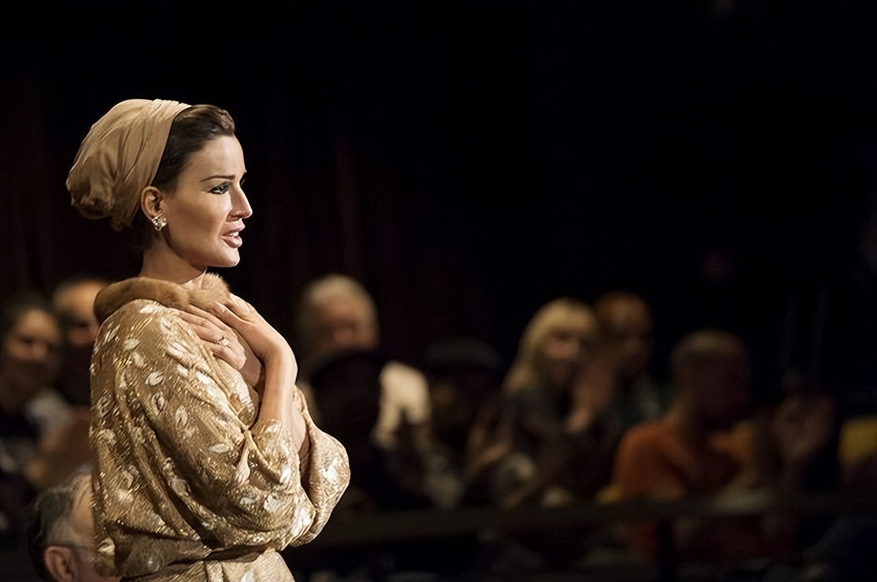 卡塔尔王太后莫扎最宠爱的孩子,卡塔尔皇太后与英国女王