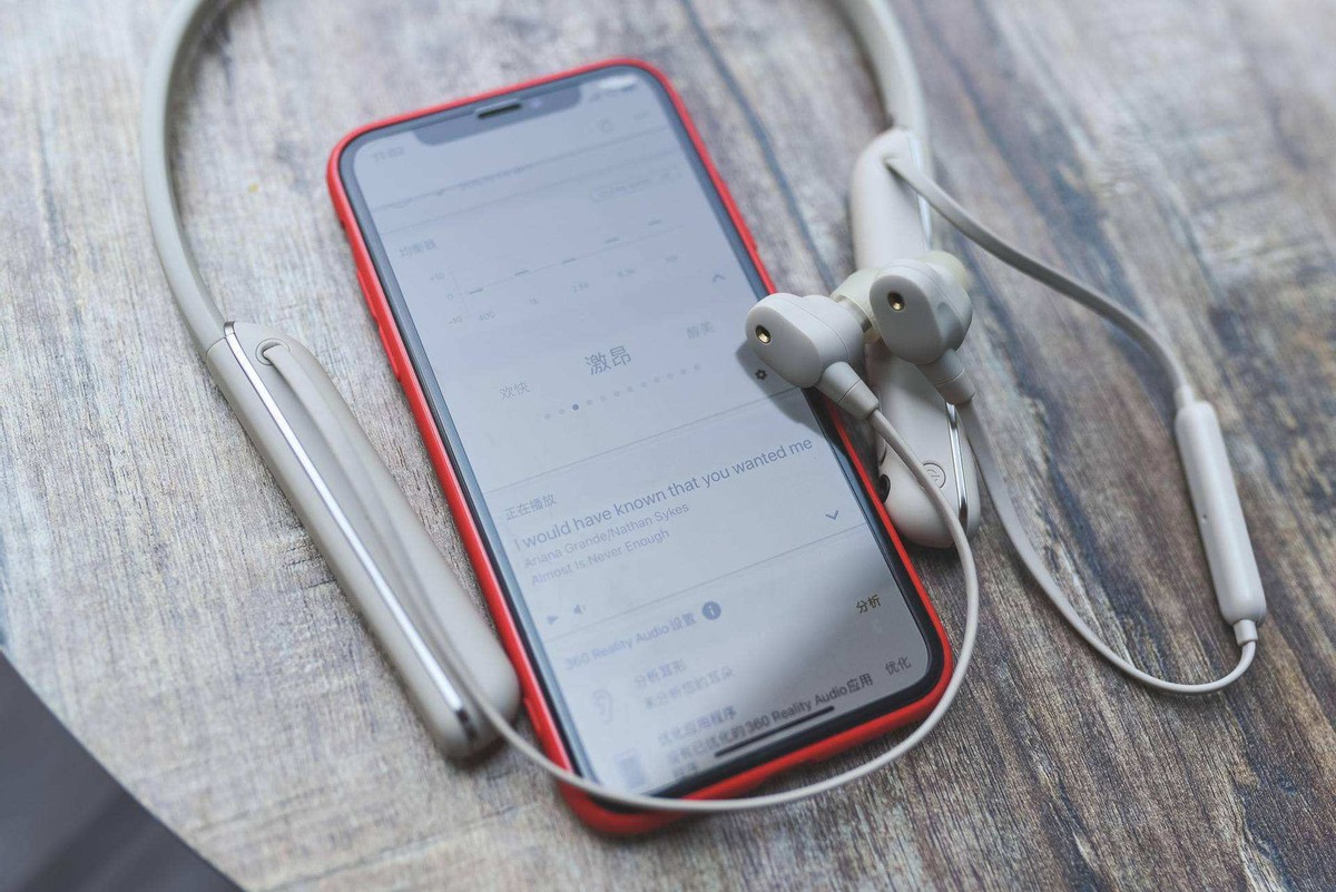 索尼头戴式耳机wi-1000xm2,真无线耳机