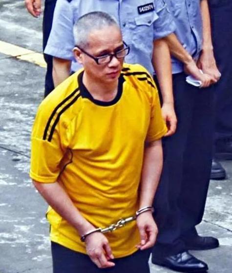 东莞太子酒店梁耀辉:靠*私走**发家,“卖黄”狂赚数亿,后来怎样了