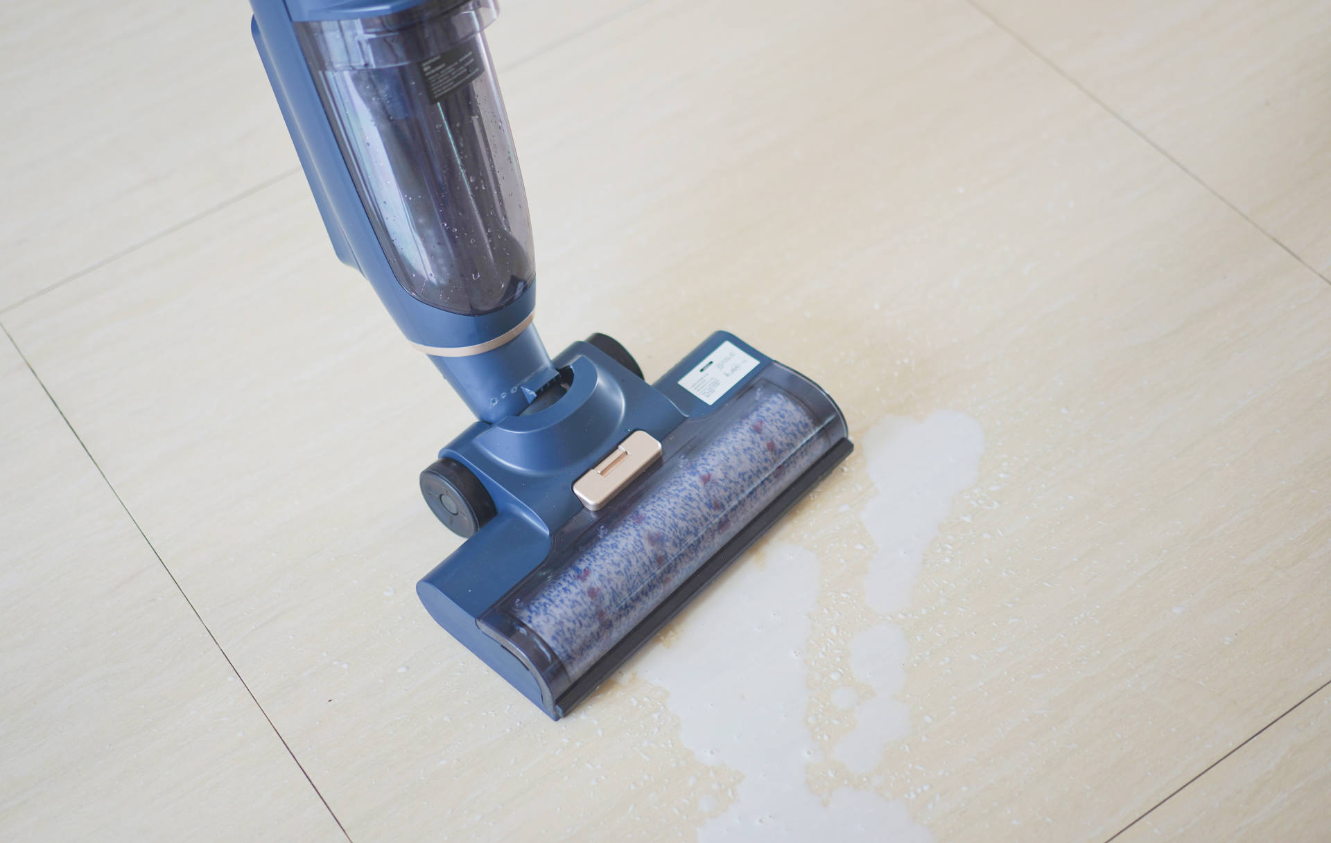 蓝宝洗地机详细使用教程,蓝宝洗地机和美的洗地机