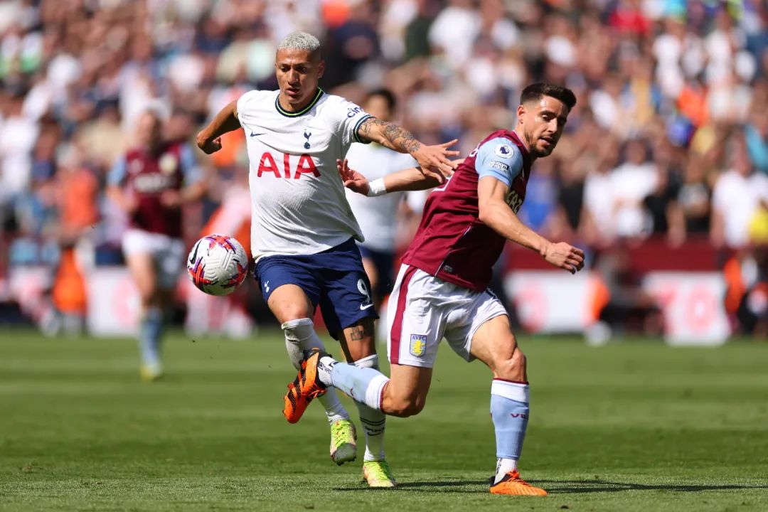 凯恩任意球绝杀维拉,曼联绝杀维拉