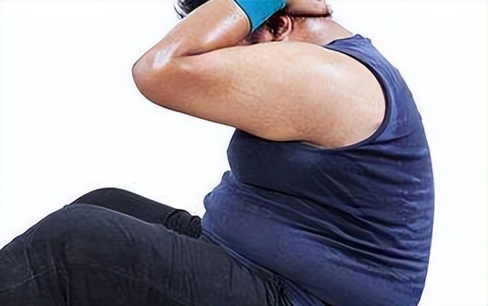 男性标准身高体重体脂对照表,2021健美男性体重对照表