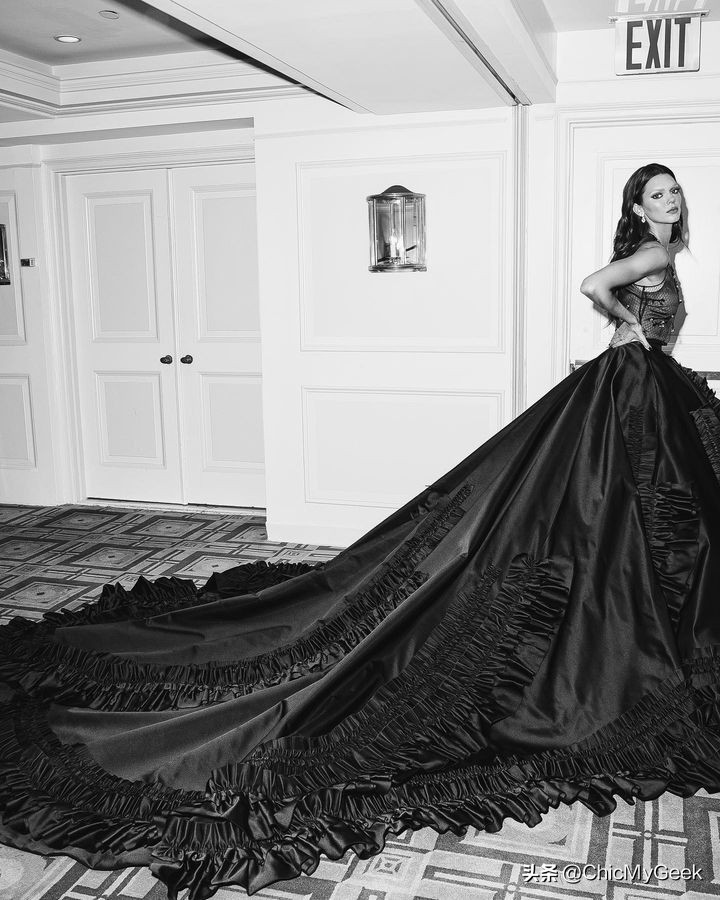 肯达尔詹娜上综艺,肯达尔詹娜穿健身服下车视频