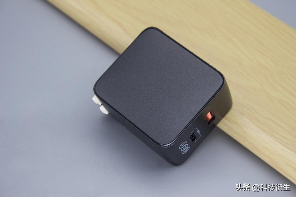 充电器的种类及使用方法,充电器的分类及使用方法