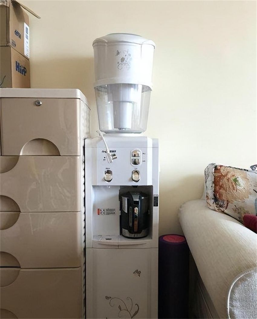 在家如何清洁饮水机,家里的饮水机水桶脏了怎么清洗