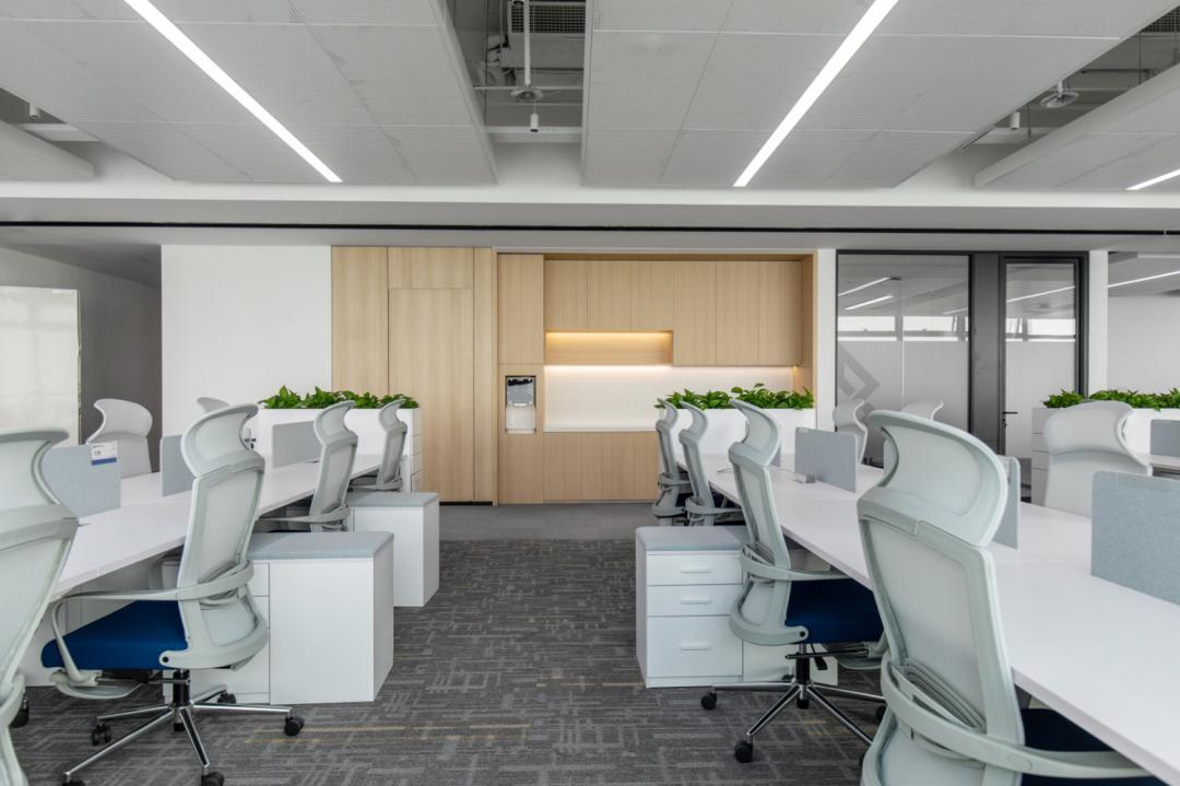 华可可实景落地作品|深圳前海万邑通科技总部办公室