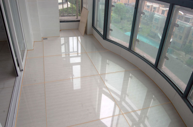 铺好瓷砖到底应该不应该美缝,铺瓷砖到底需要不需要美缝呢