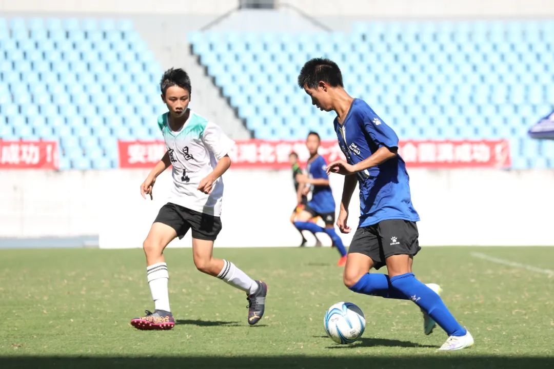 襄阳足球联赛冠军,襄阳市足球代表队勇夺省赛冠军