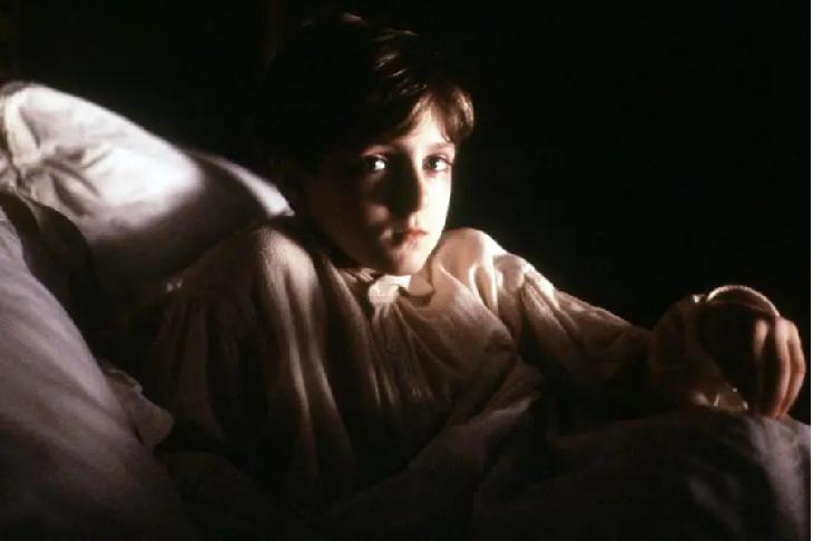 监控下小孩不可思议的瞬间,监控孩子的一举一动