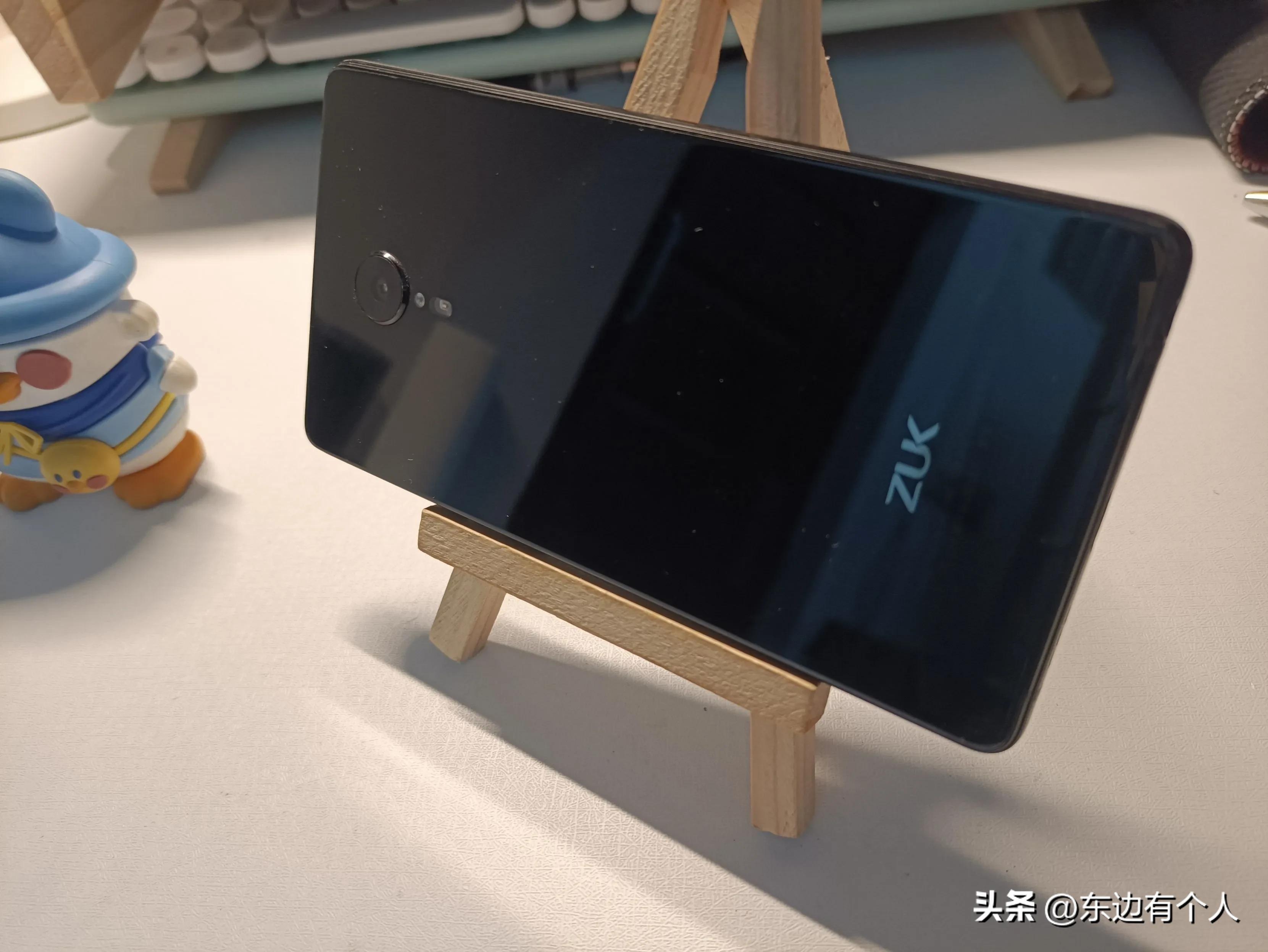 zuk第一款手机,zukedge发布时间