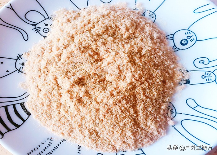 钻竿包、摩托车、汽车！蛇，为何“独爱”钓鱼人？