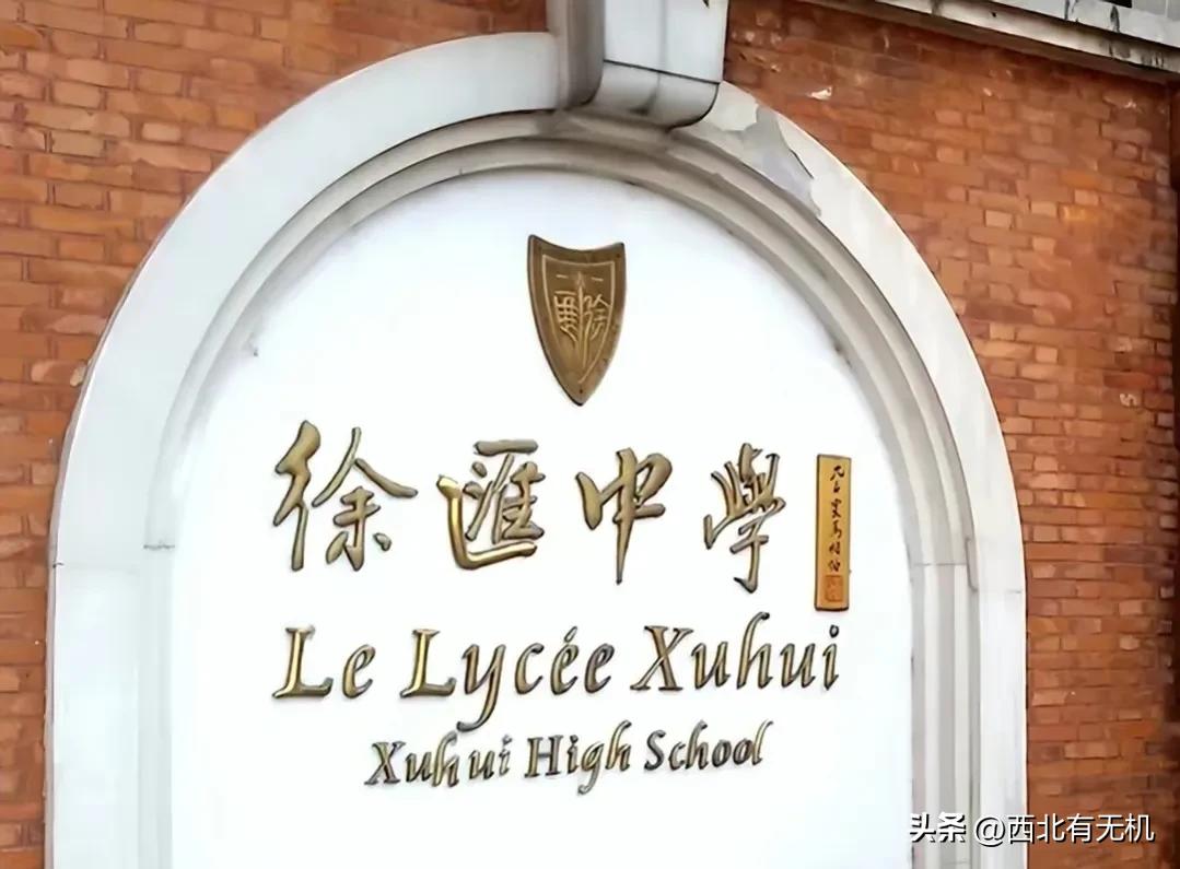 湖南偷拍老师施暴被辞退,大学老师偷拍瑜伽被开除