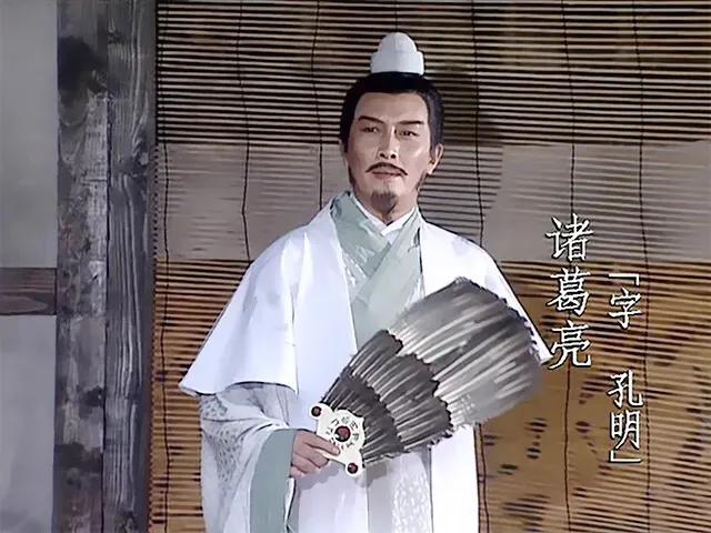 三国演义十二篇读后感,三国演义读书笔记和读书感悟