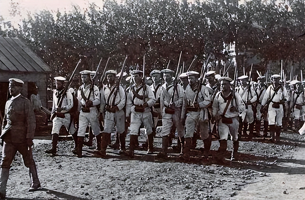 慈禧太后出逃日本照片,慈禧出逃故宫照片