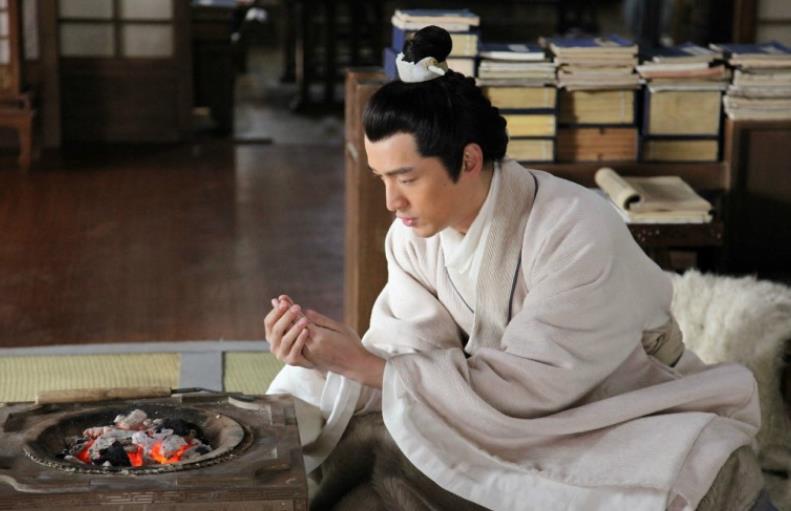 近乡情更怯不敢问来人诗名是什么,近乡情更怯不敢问来人全诗意思