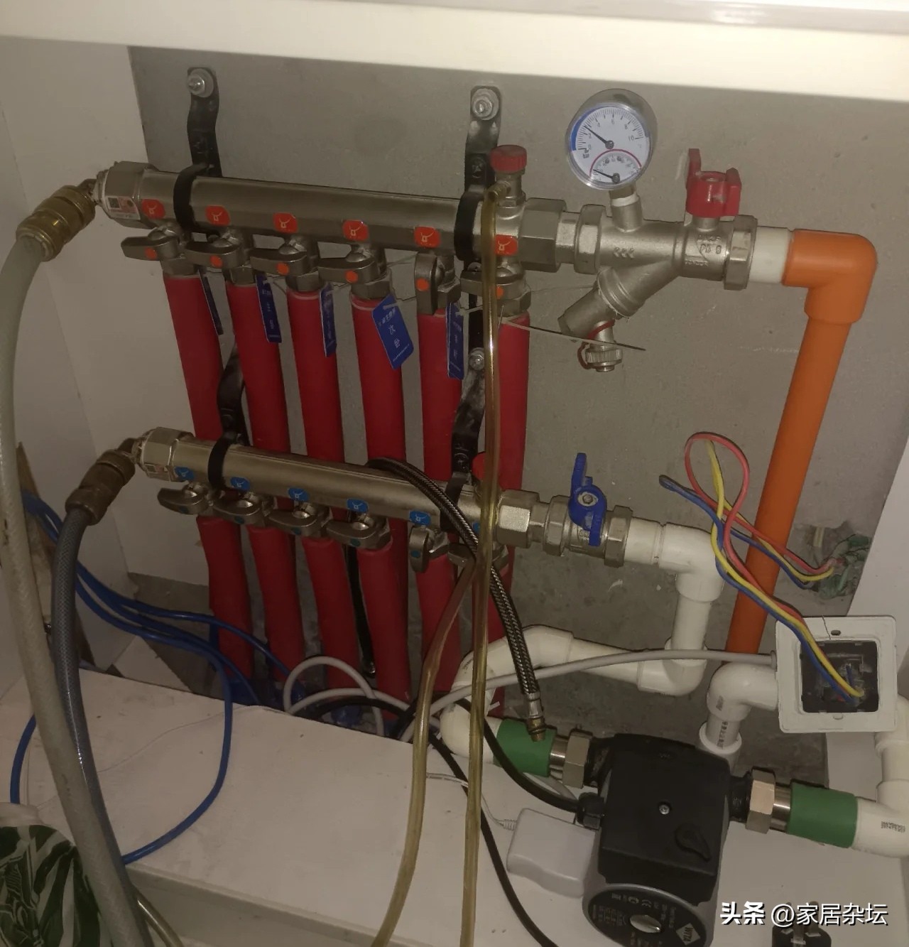 同一个小区有的楼暖气热有的不热,同一个楼为什么别人家暖气热