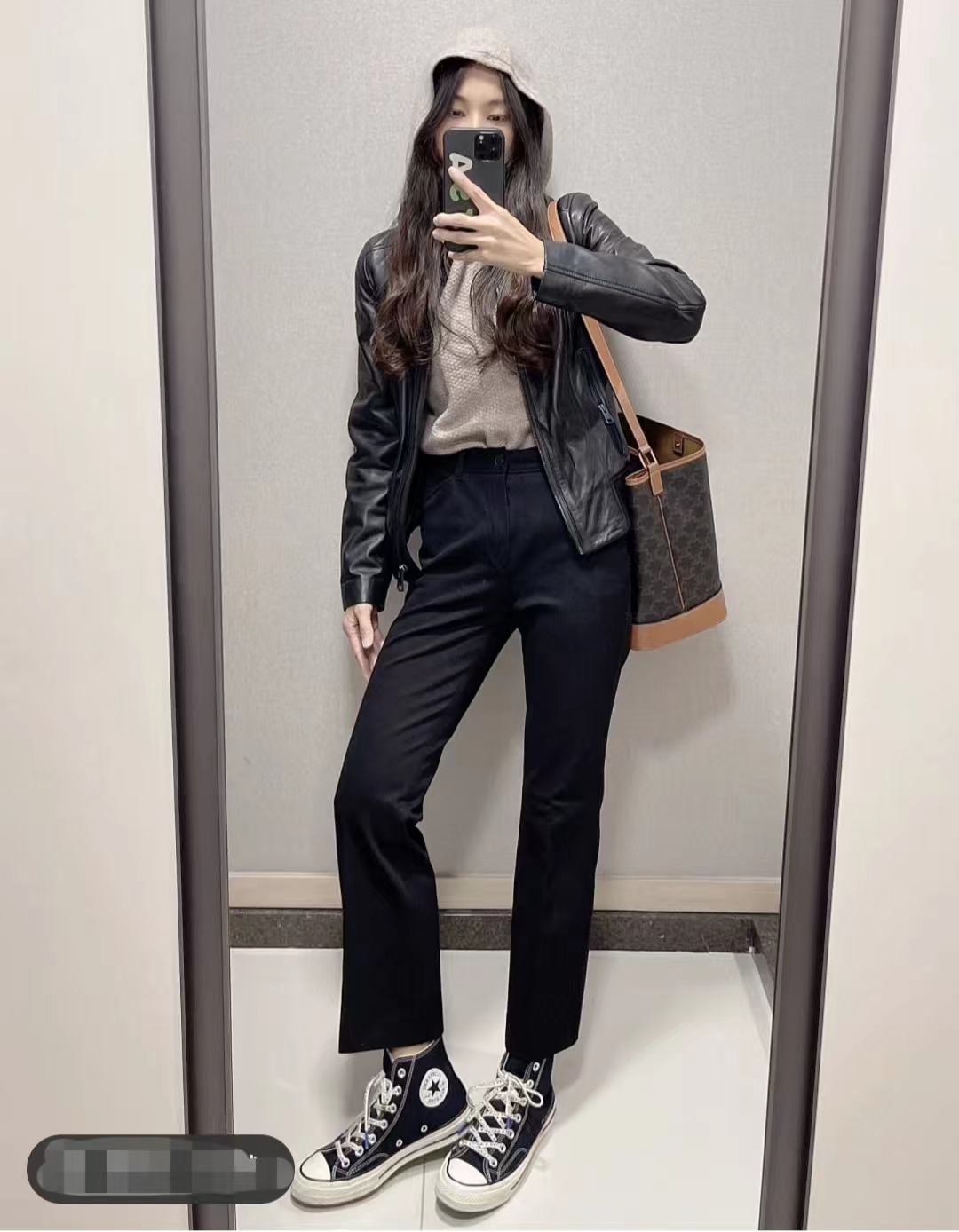 秋冬黑色宽松皮衣两件套,40-50岁洋气皮衣套装