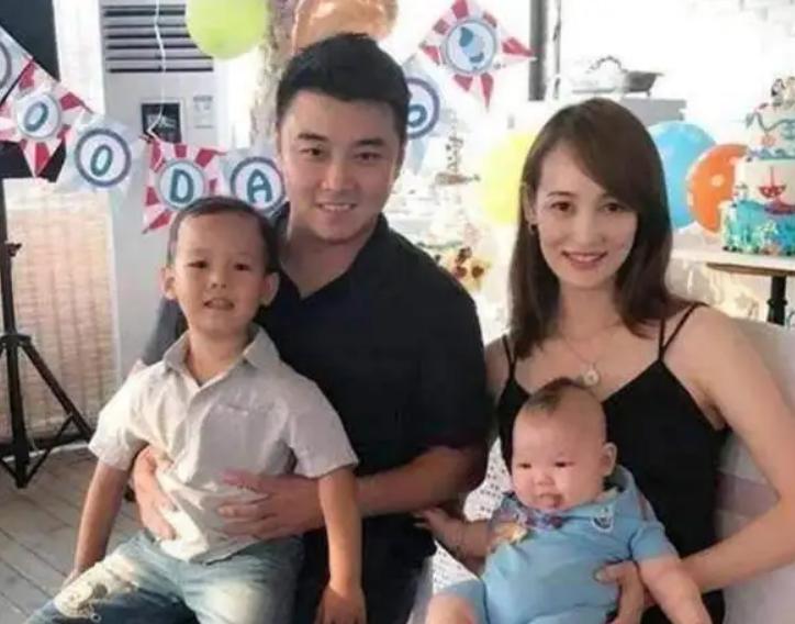 乒乓王皓闫博雅,闫博雅王皓二胎