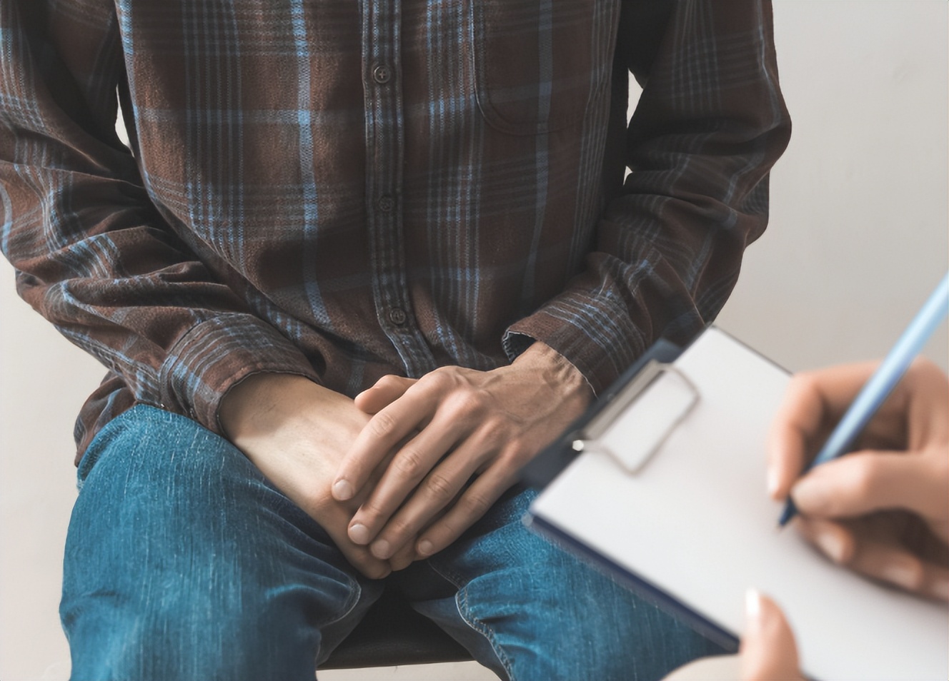 植入假体会有疤吗,植入假体有害吗