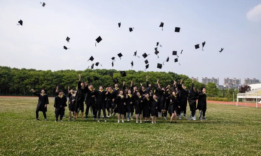 未毕业就定岗，一毕业就任教大学……这所职校的学生缘何这么牛？