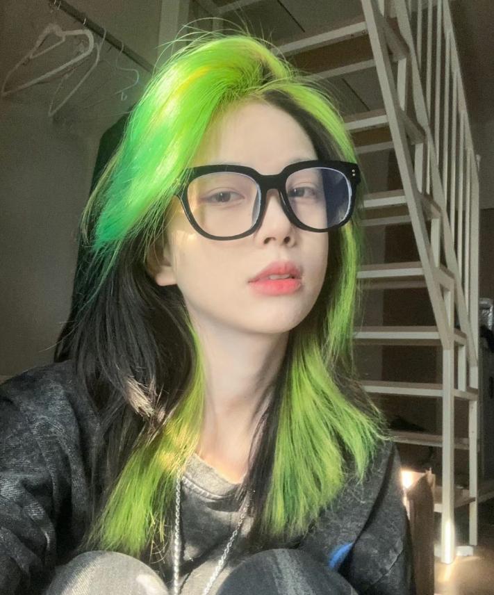 刘海染后想染回统一的发色怎么染,最近流行的刘海染法