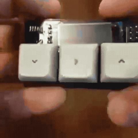 女朋友过生日送七夕礼物,女朋友送我生日礼物感动哭了