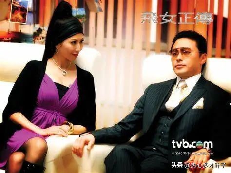 《飞女正传》：超越年龄的都市女超人传奇