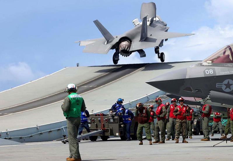 土耳其航母海试舰载机别具一格,最新型的航母舰载机