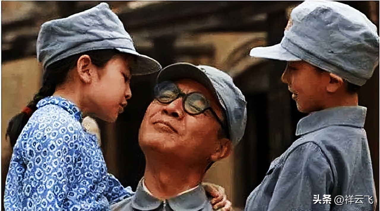 从电话间里保留的“告示”，来看老前辈的帅门家风