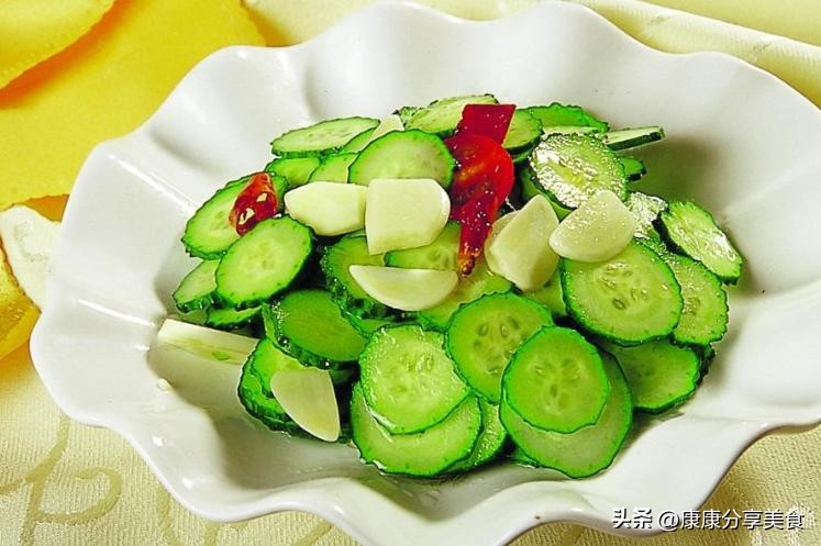 今天高考，提醒考生：少吃羊肉和樱桃，常吃3样，滋阴降火精神佳