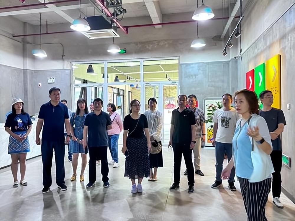 网站建设与管理技能、计算机应用工作室前往大连进行专业建设考察