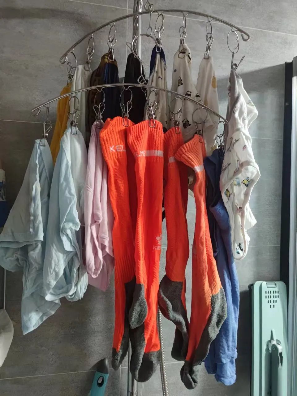 孩子独自出去旅游好吗,孩子单独出远门不放心