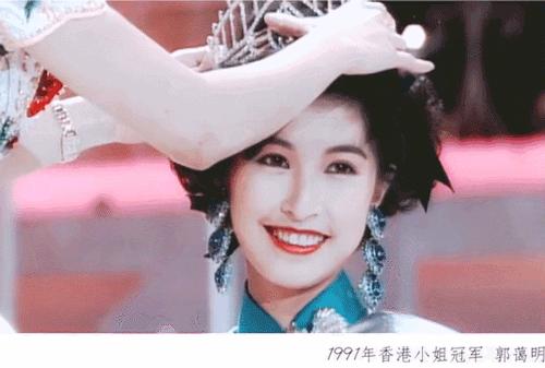 10对丁克夫妻，有人丁克至死，有人后悔晚矣，还有2对偷生孩子