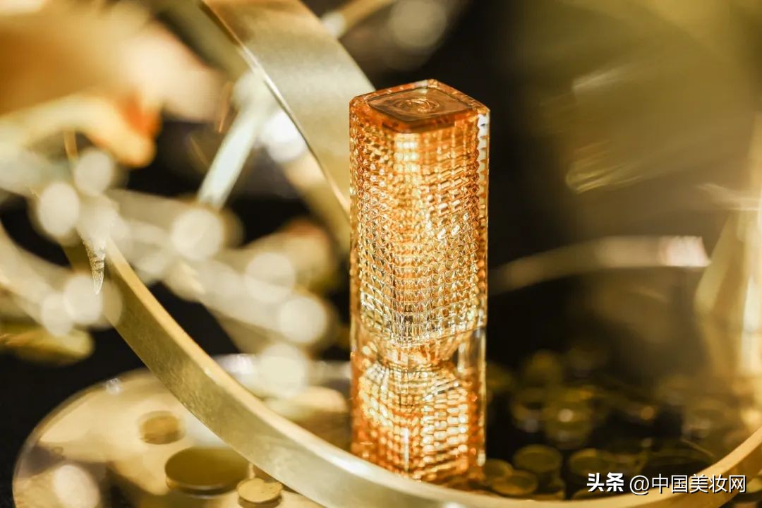 卡姿兰鲜亮口红,卡姿兰口红匠心丝绸