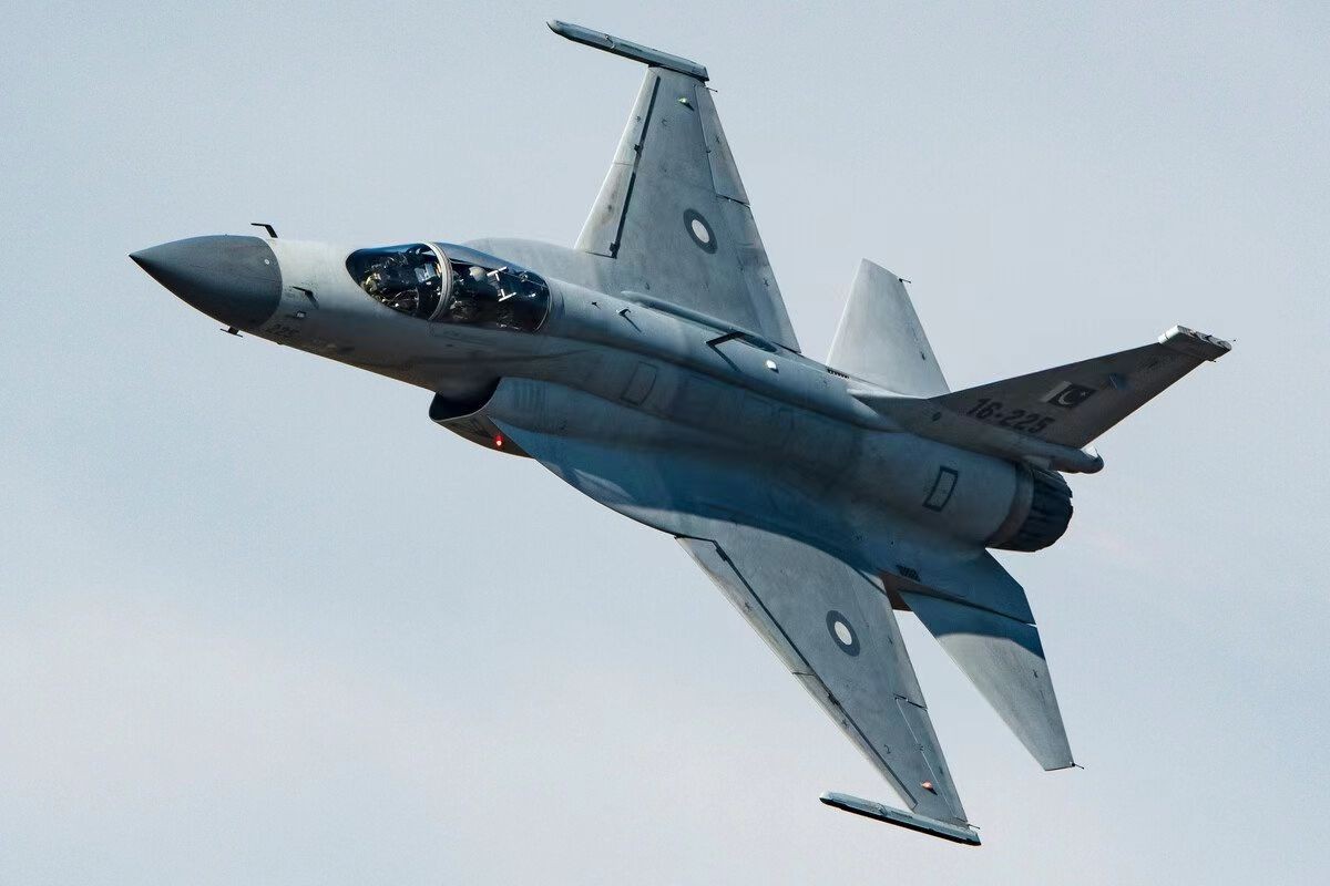 阿根廷被坑惨！放着中国战机不买，斥巨资买二手，刚到手就成废铁