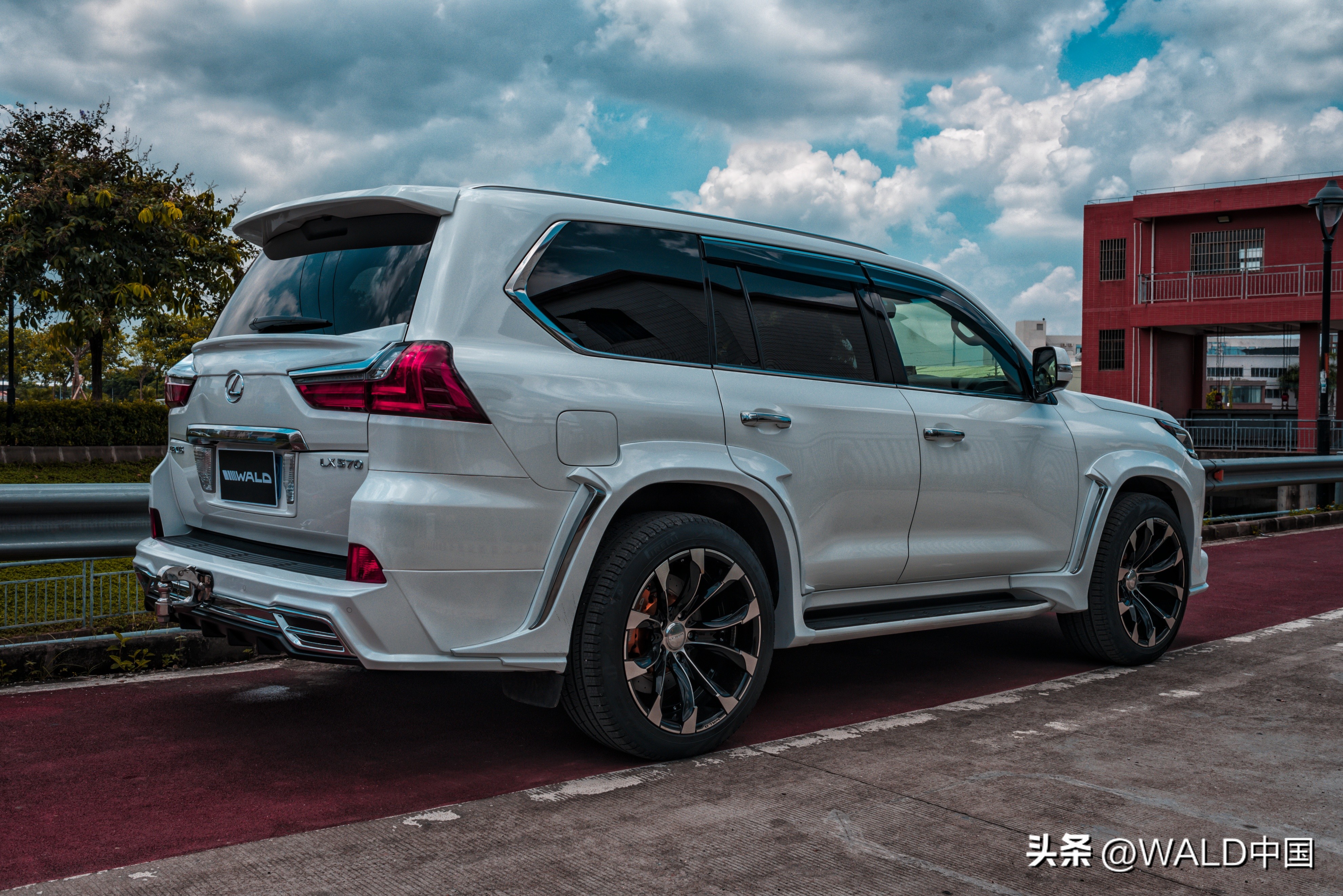 雷克萨斯真这么值钱吗,雷克萨斯最大卖点