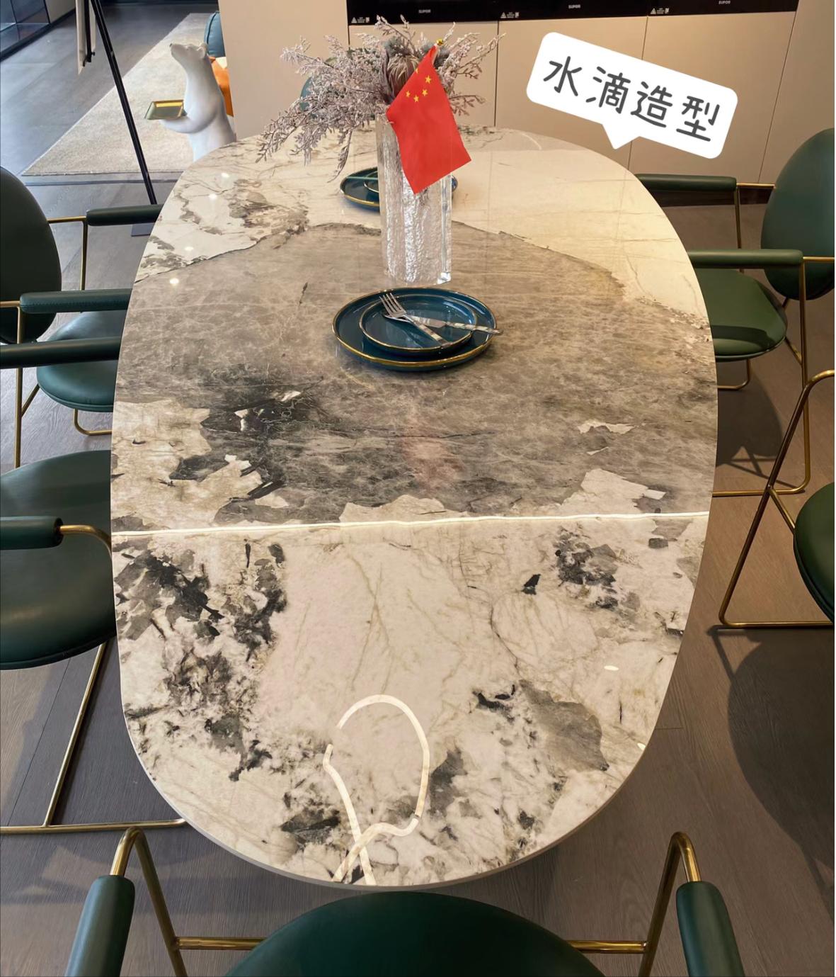 岩板餐桌跟天然石餐桌哪个好,岩板餐桌最新款式图片