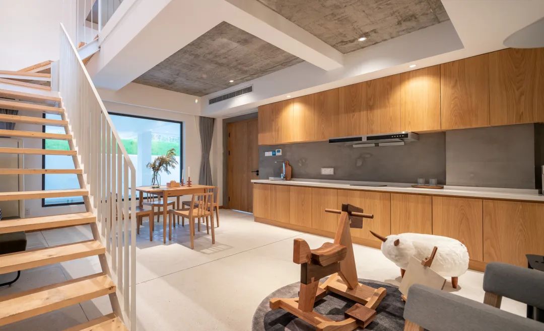 电动窗帘插座装哪个位置比较好,窗帘开关带插座怎么装