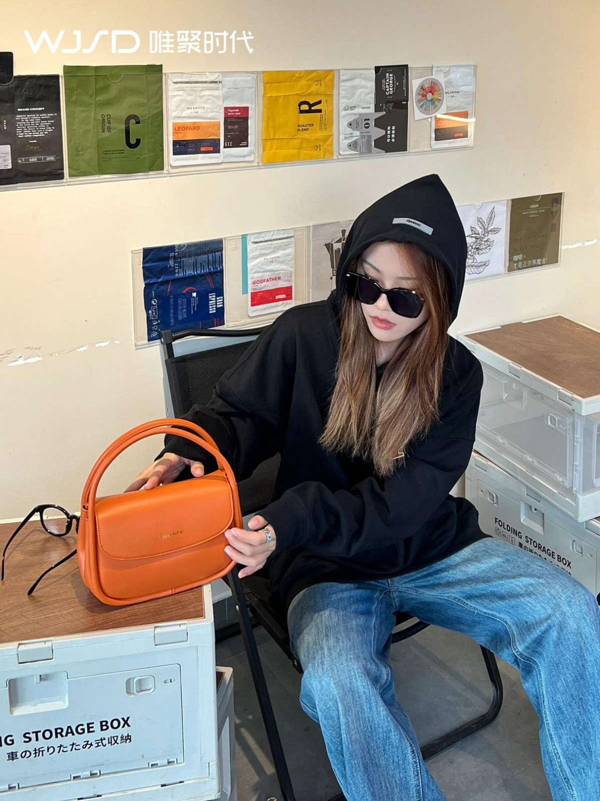 唯聚时代-打造女性的大衣橱