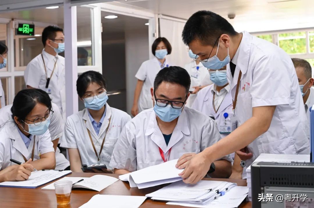 喜讯！粤东首家！汕头大学医学院第一附属医院通过新标准三甲复审