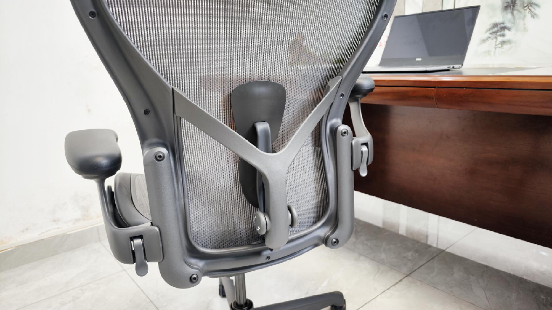 椅子推荐人体工学椅测评,适合上班族的护腰椅