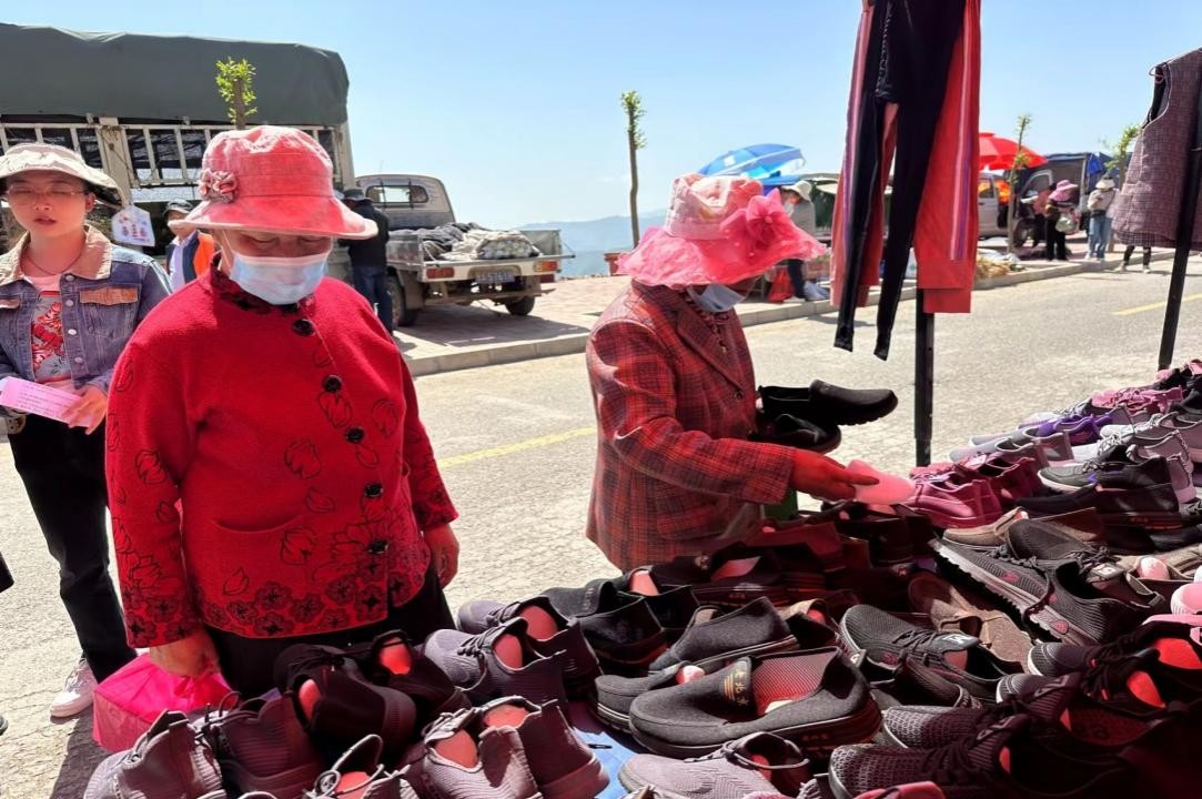 金沟屯的山村大集,乡村振兴赶场经济