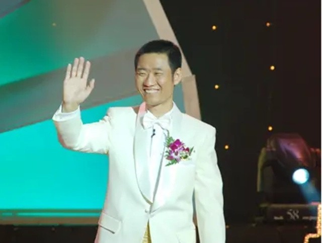 邢丹葬礼与老公丛飞合葬,深圳玫瑰丛飞邢丹怎么死的