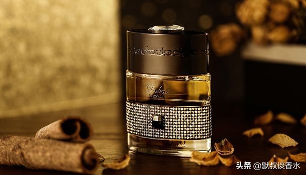 十分复杂多彩的玫瑰香料堆丨迪拜精神玫瑰Fakhama